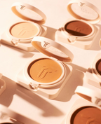 Flawless Ivy Blur Essence Pressed Powder